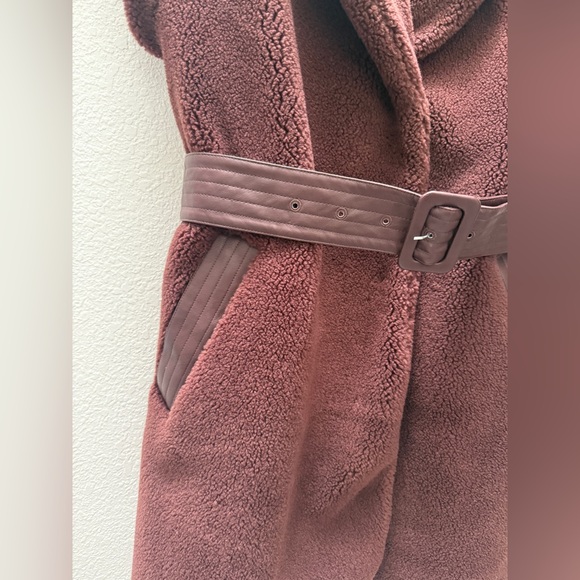 Karen Millen Deep Burgundy Teddy Sleeveless Belted Vest oversized 4 - Picture 4 of 12